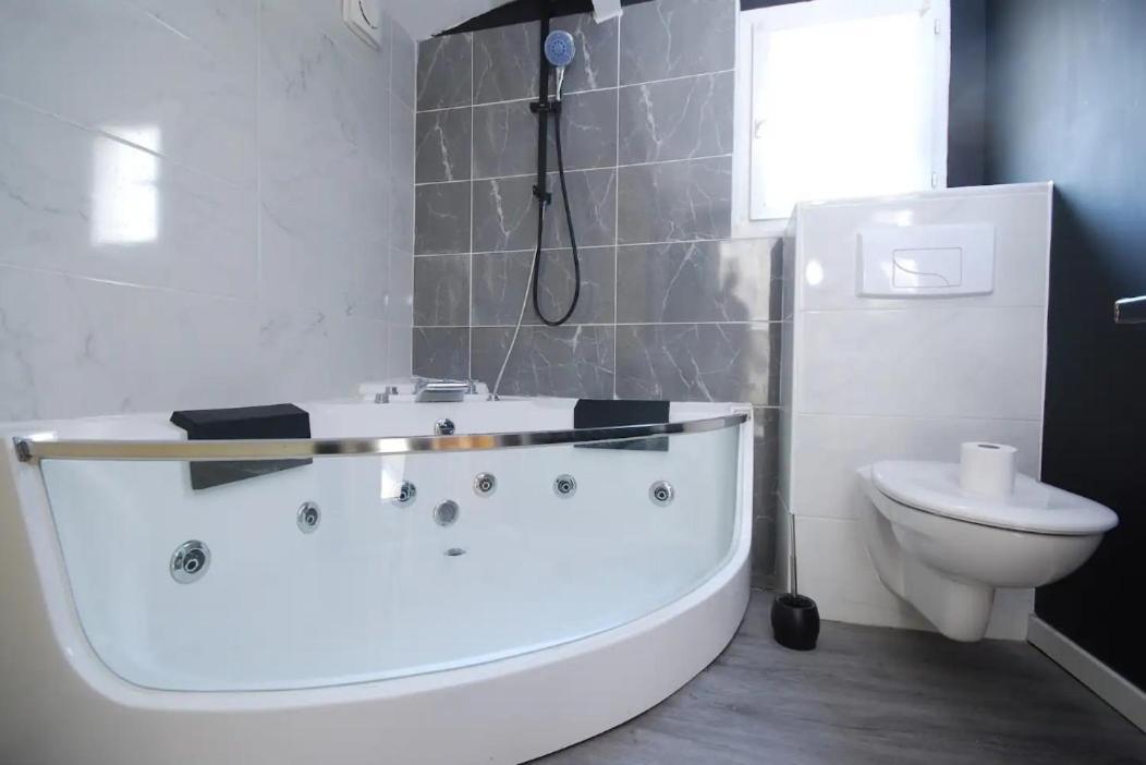 Apartamento Jacuzzi Terrasse Centre Narbona Exterior foto